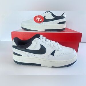 Nike Women’s Gamma Force Size 8| Black & White, NWT